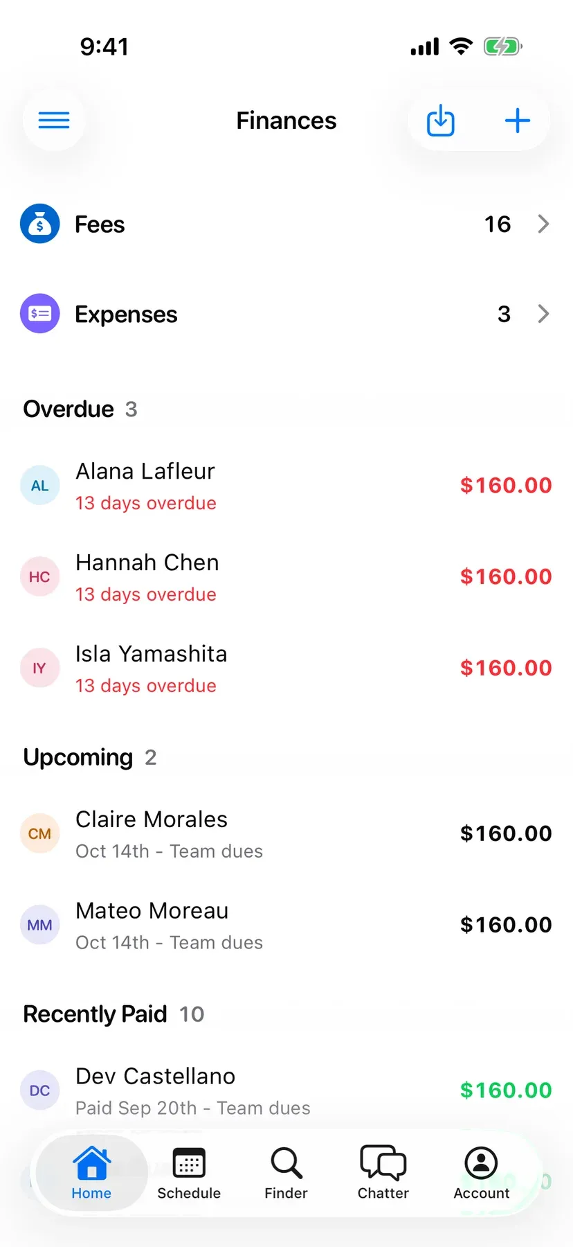 BenchApp finances screen showing fees collected and players who still owe